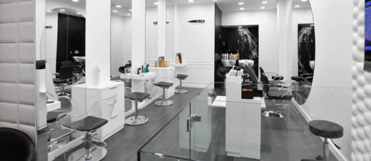 salon de coiffure avec style
